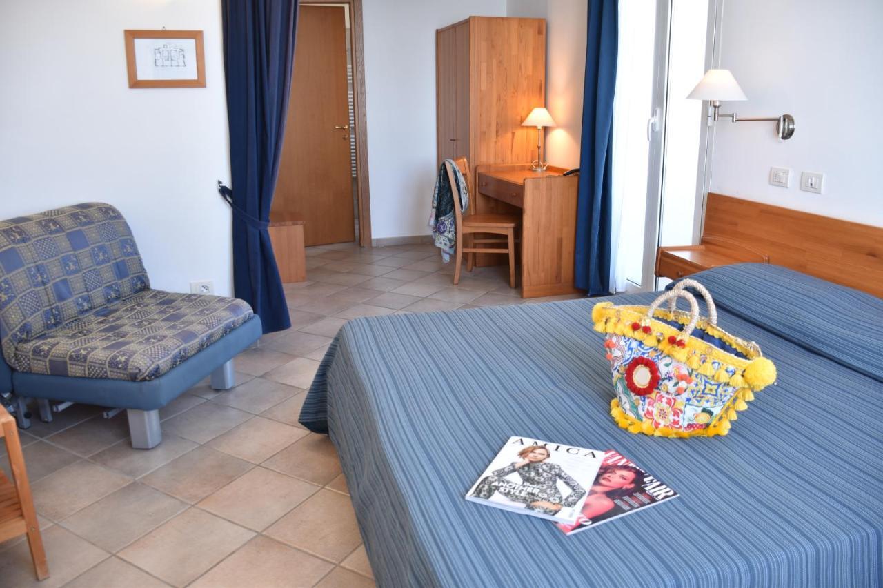 La Gioiosa 3*